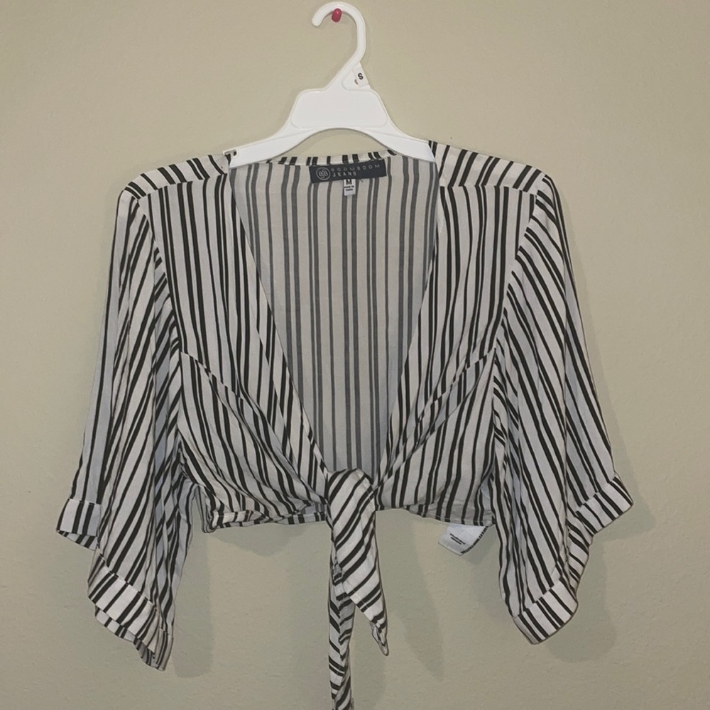 White and black striped tie top